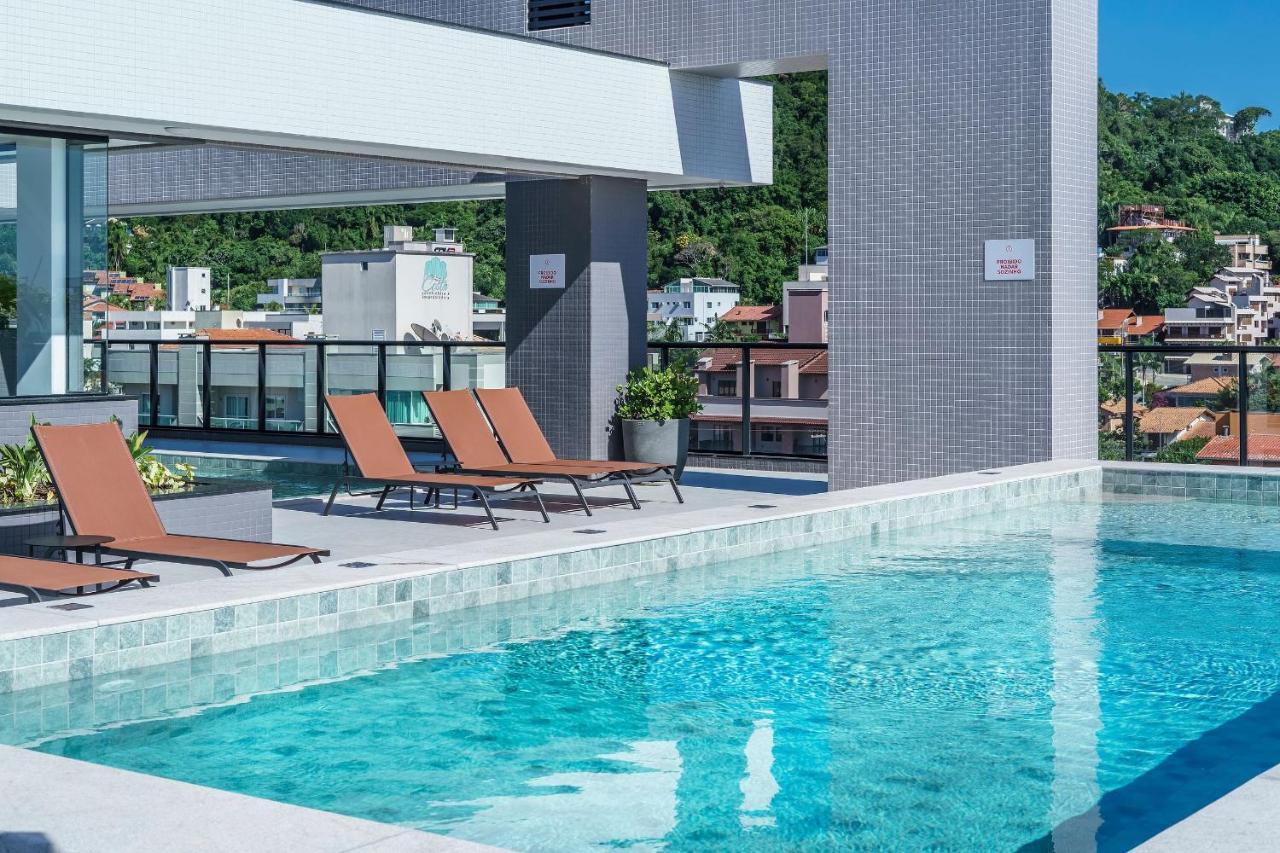 Adra 301 - Apartamento No Centro De Bombinhas - Rooftop Com Piscina E Academia - A Poucos Metros Da Praia - 外观 照片